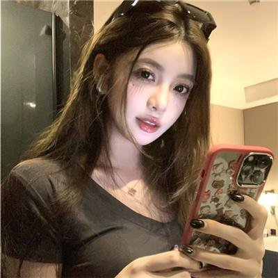 以遇刺为生的女人